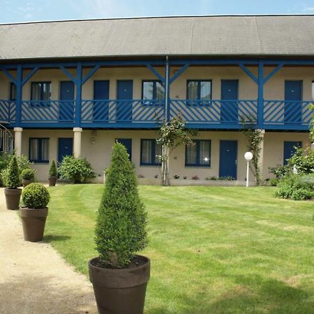 Hotel Capricorne Vendôme Екстериор снимка