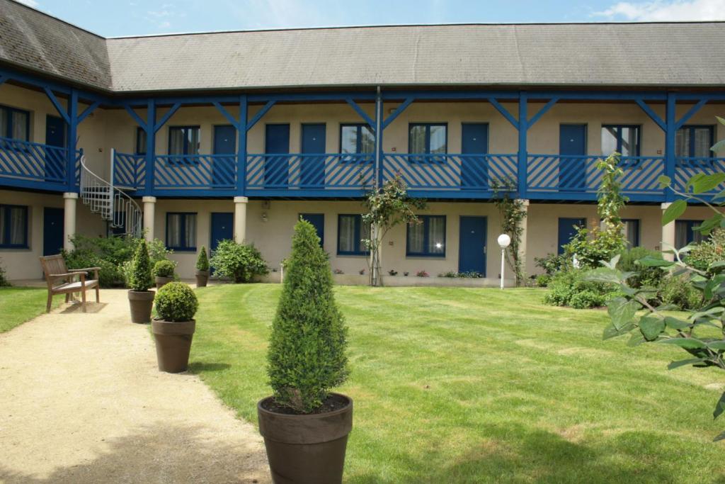 Hotel Capricorne Vendôme Екстериор снимка
